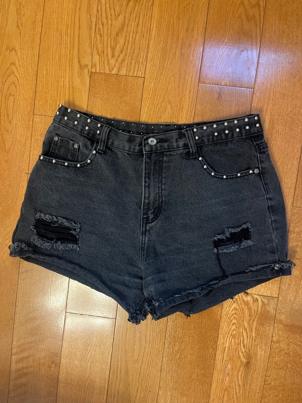 Vintage High Waist Studded Black Distressed Women’s Denim Shorts